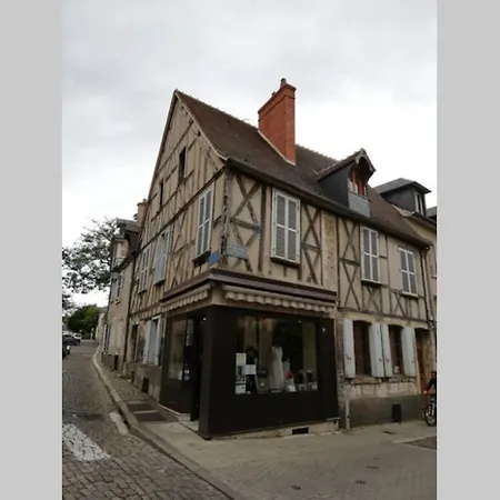 Aux 3 Maillets Apartment Bourges Exterior photo